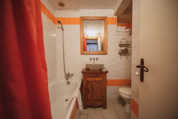 Room 20 of 26