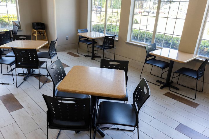 Breakfast area