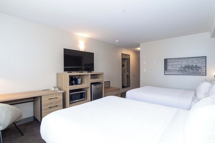Room 6 of 37