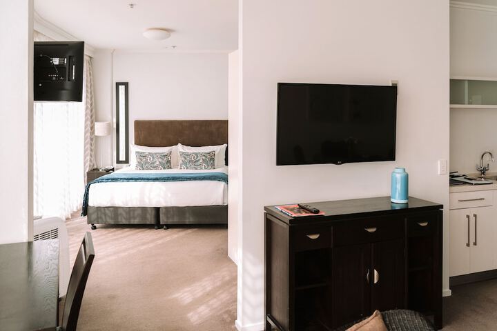 Room 44 of 155