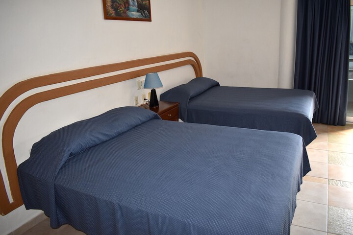 Room 12 of 75
