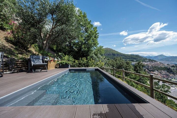 Pool 33 of 64