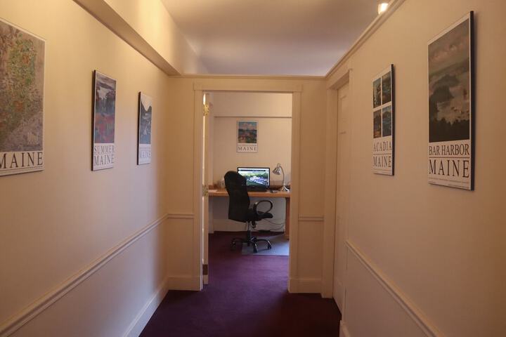Business Center 97 of 116