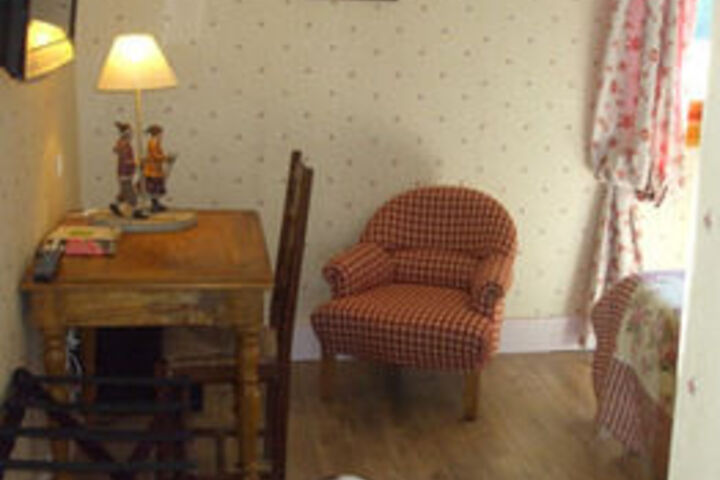 Room 9 of 31