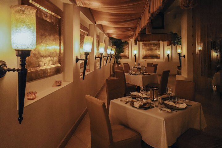 Dining 48 of 70