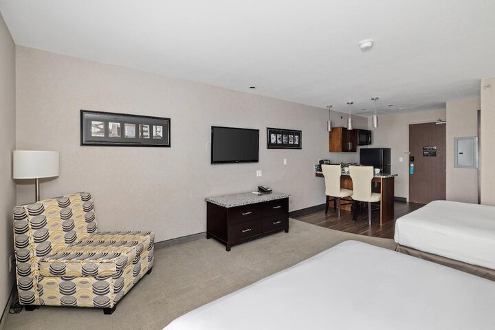 Room 21 of 37