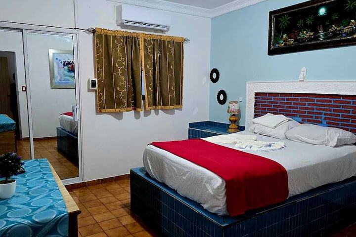 Room 7 of 28