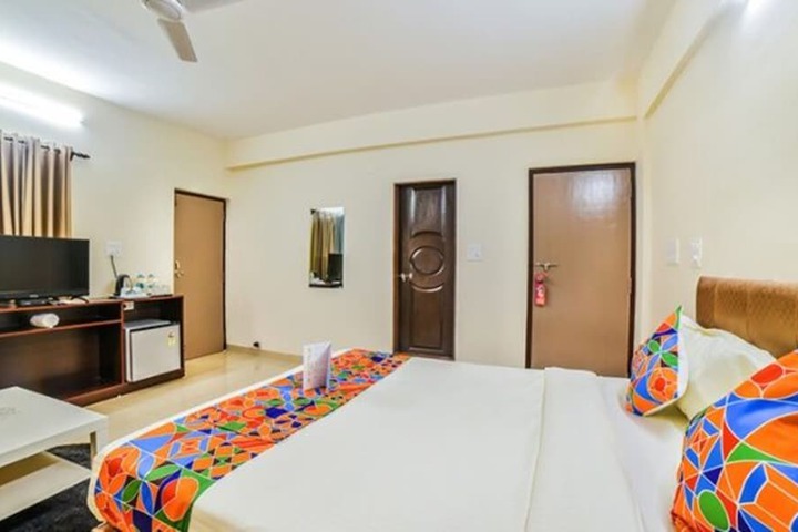 Room 12 of 31
