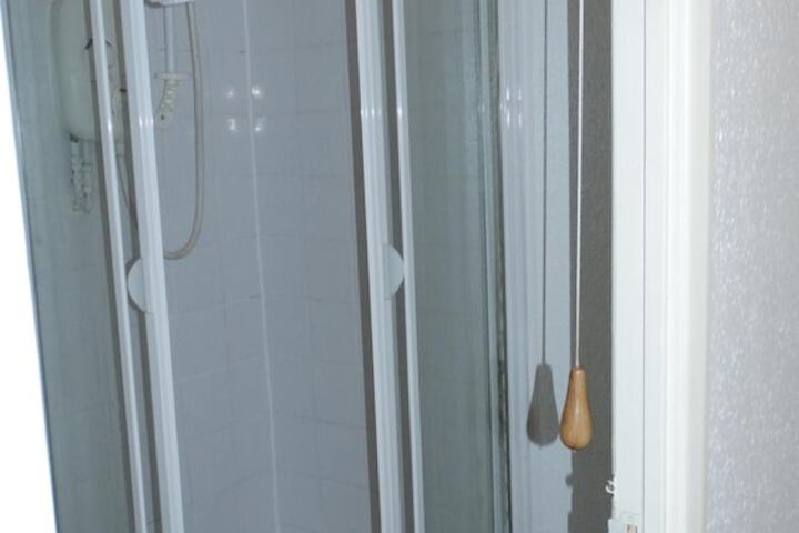 Room 16 of 26