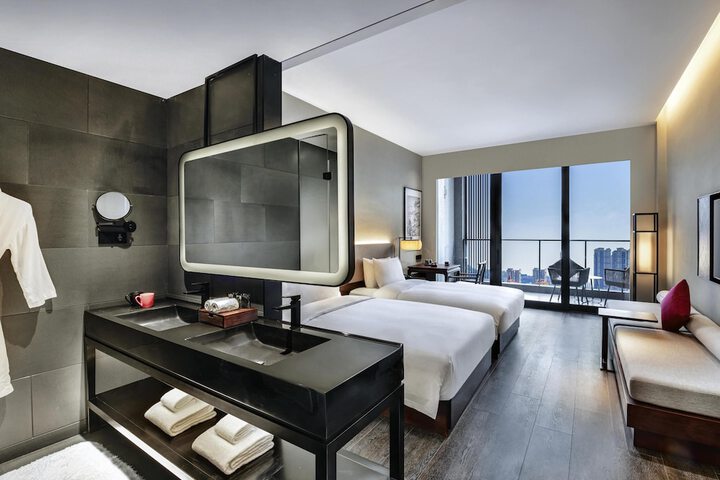 Room 2 of 21