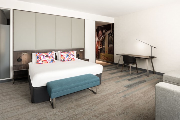 Room 27 of 115