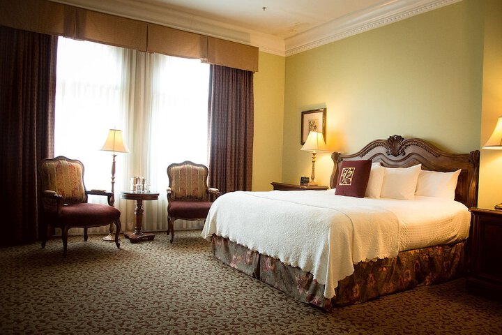 1 King Bed (7 of 22)