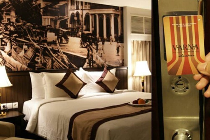 Room 25 of 55