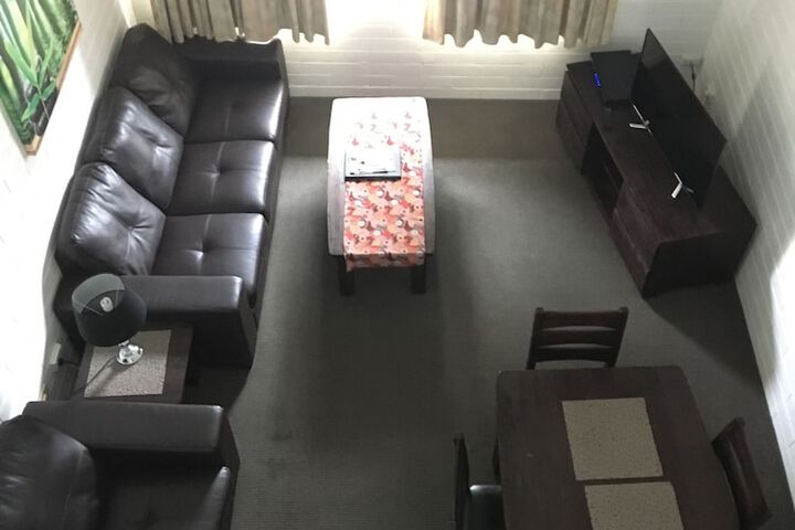 Room 3 of 52