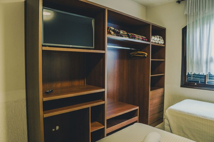 Room 32 of 90