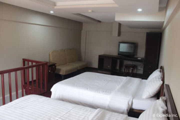 Room 34 of 79
