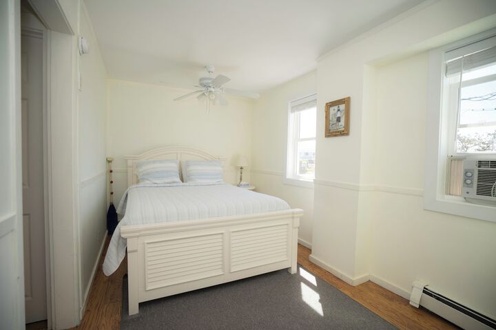 Room 82 of 179