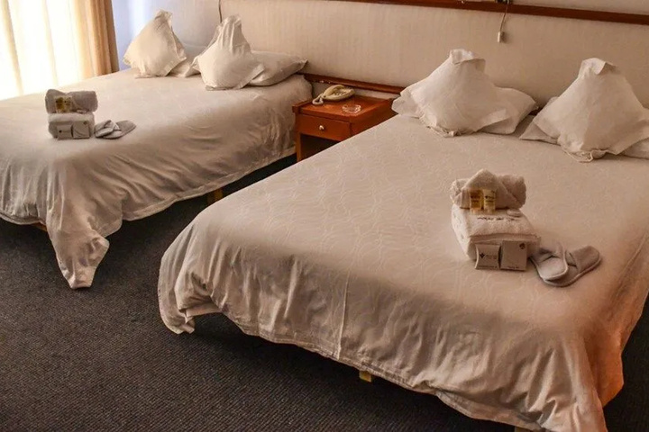 Room 3 of 12