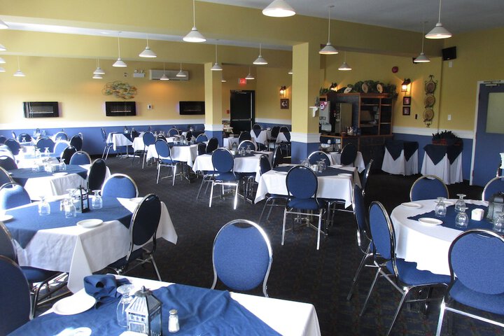 Dining 42 of 55