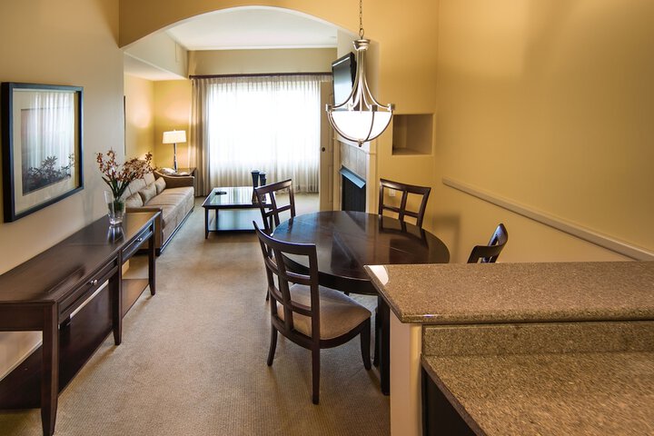 Room 7 of 70