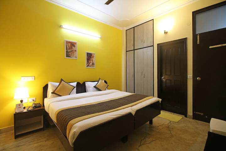Room 7 of 14