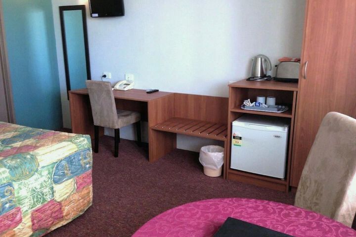 Room 4 of 35