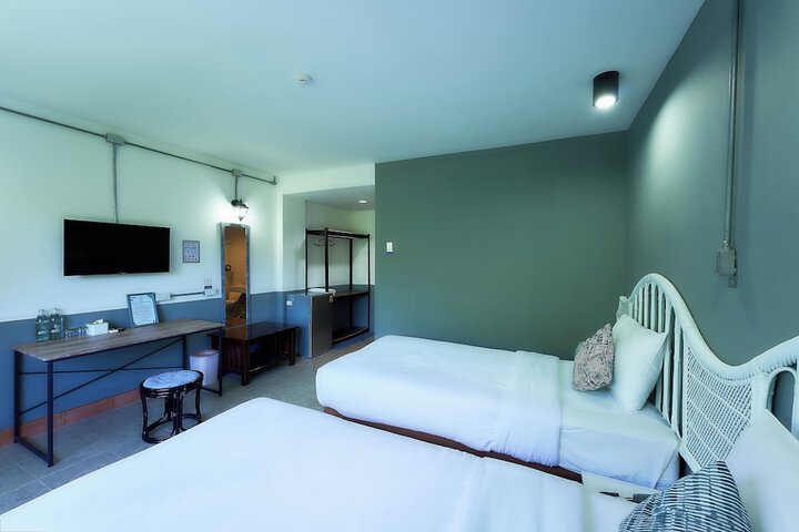 Room 7 of 36