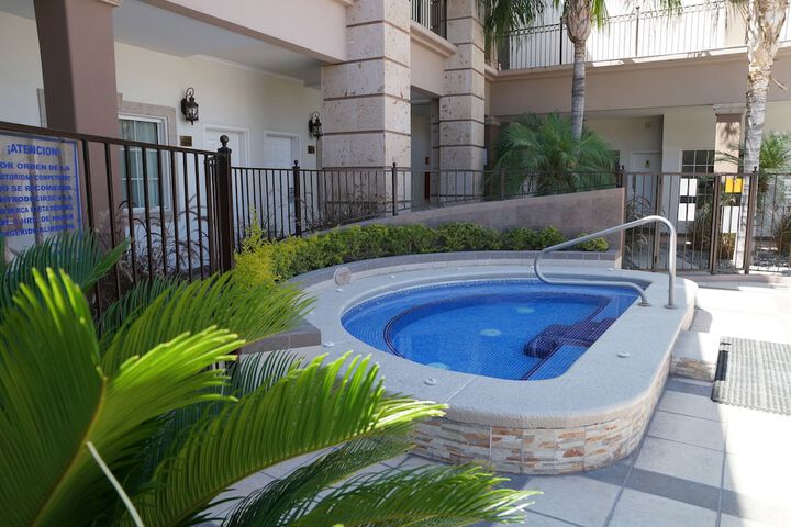 Hotel with Pool