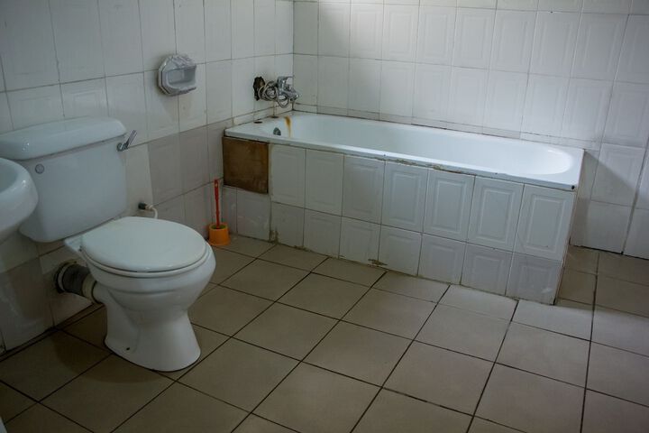 Room 25 of 34