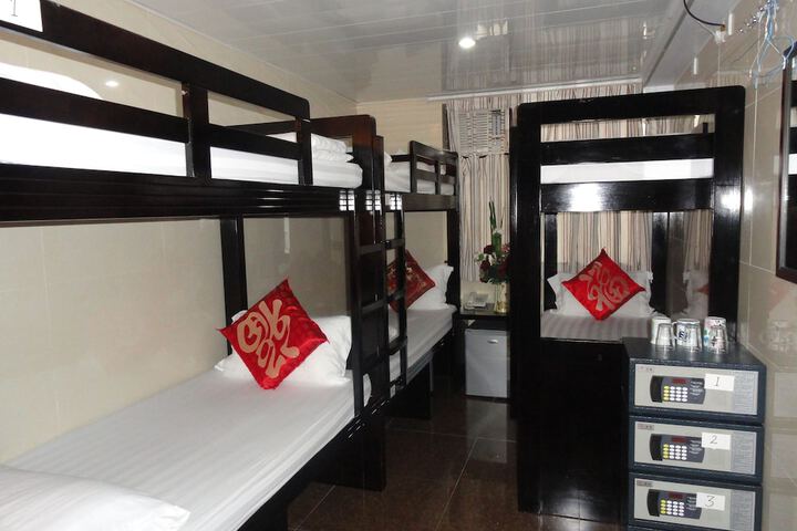 Room 3 of 20