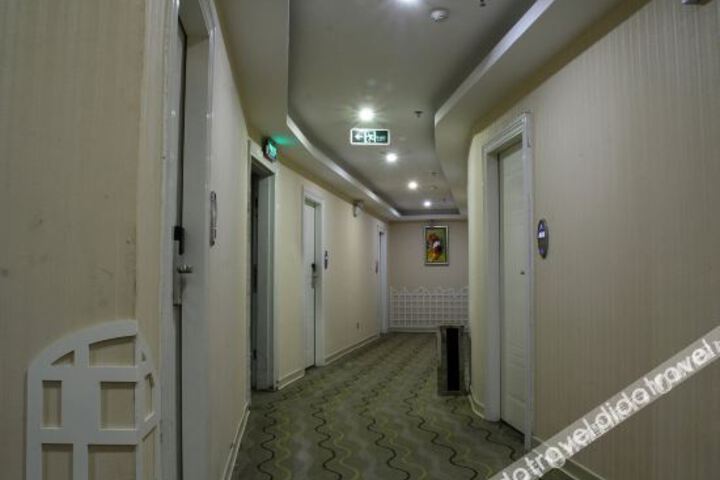 Hotel Interior 12 of 28