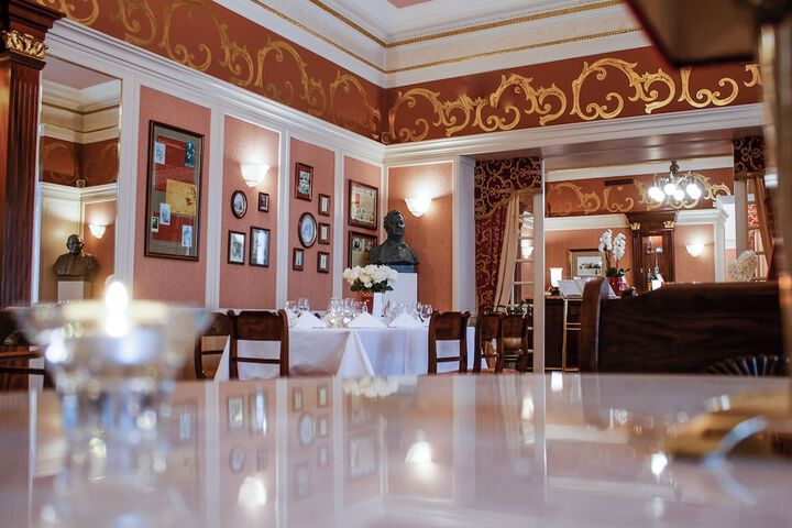 Dining 64 of 80
