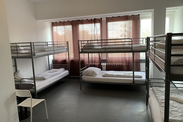 Room 32 of 150
