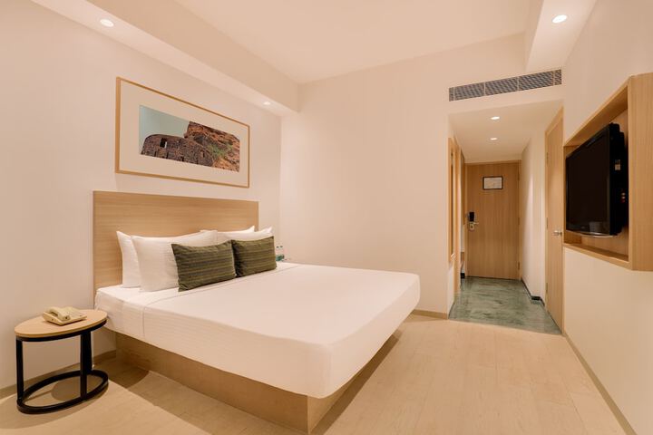 Room 15 of 40