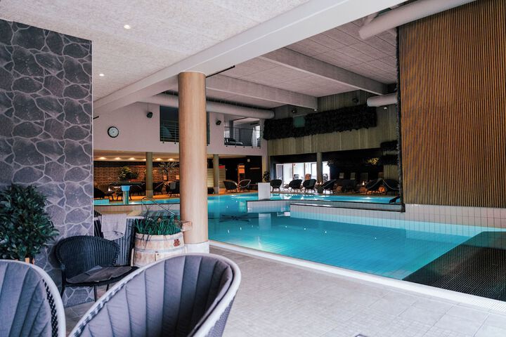 Spa 54 of 95