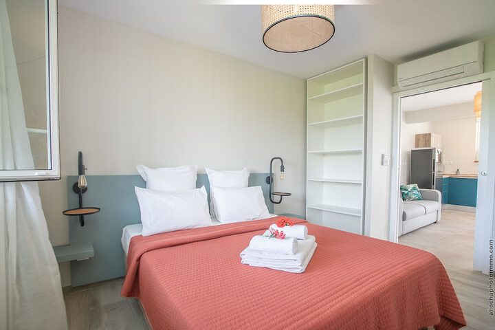 Room 4 of 30