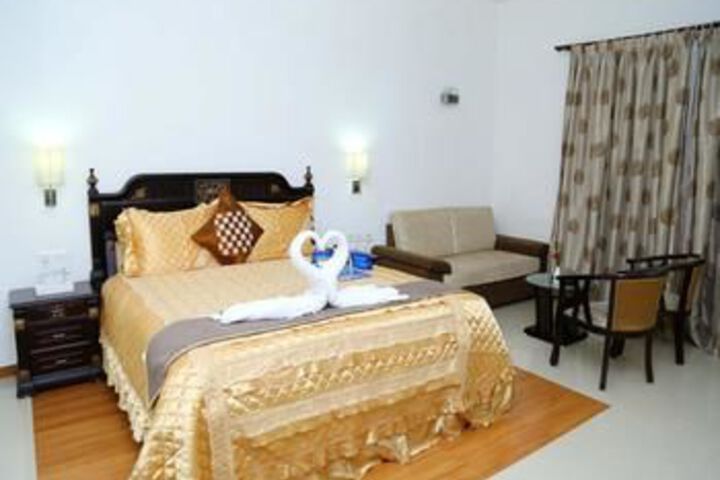 Room 16 of 30