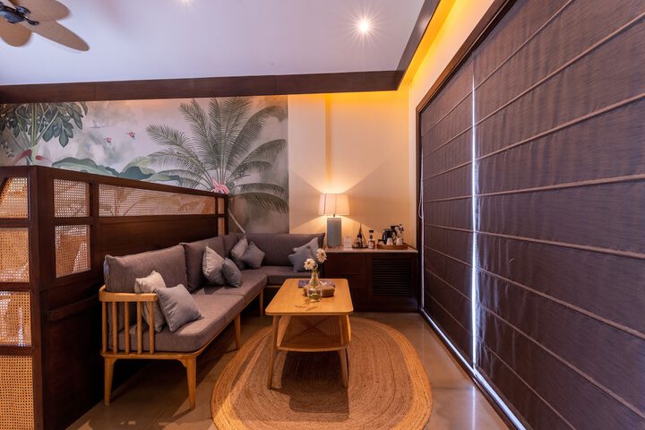 Room 11 of 21