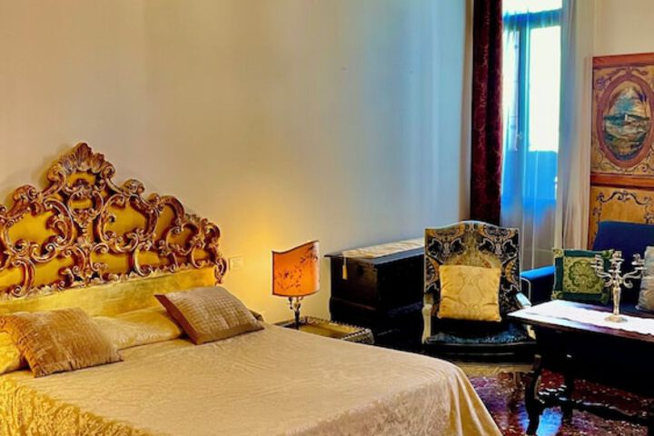 Room 28 of 72