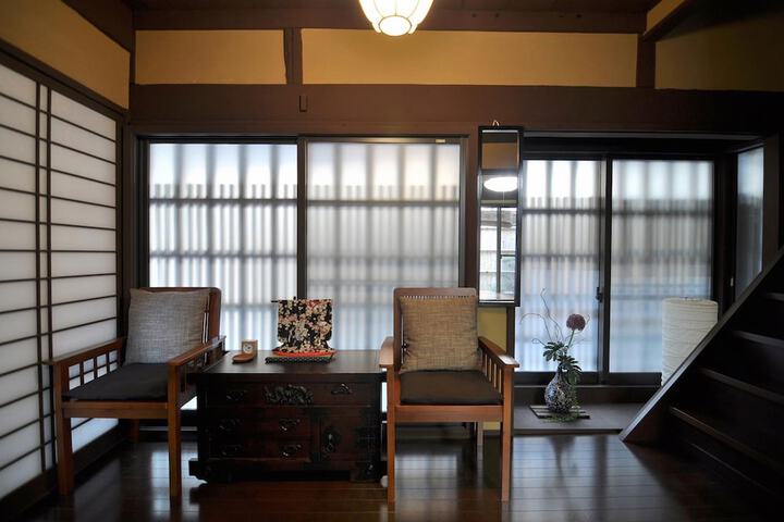 Room 12 of 22