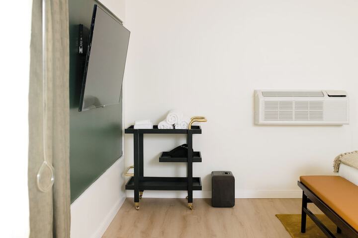 Room 14 of 71