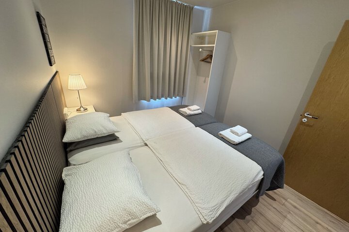 Room 12 of 81