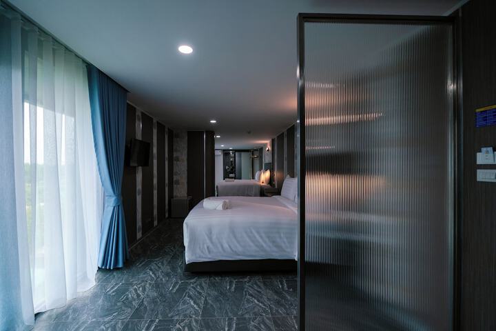 Room 36 of 138