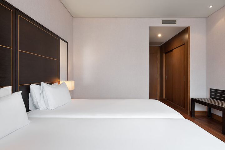 Room 20 of 84