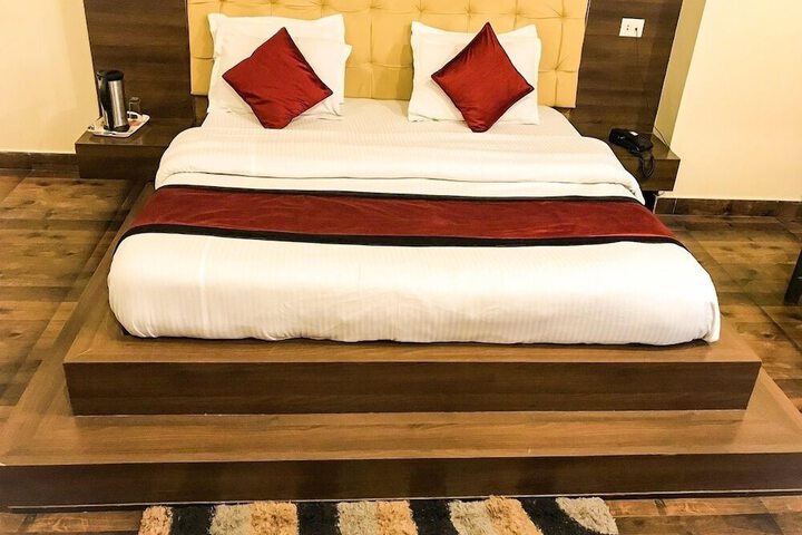 Room 18 of 50
