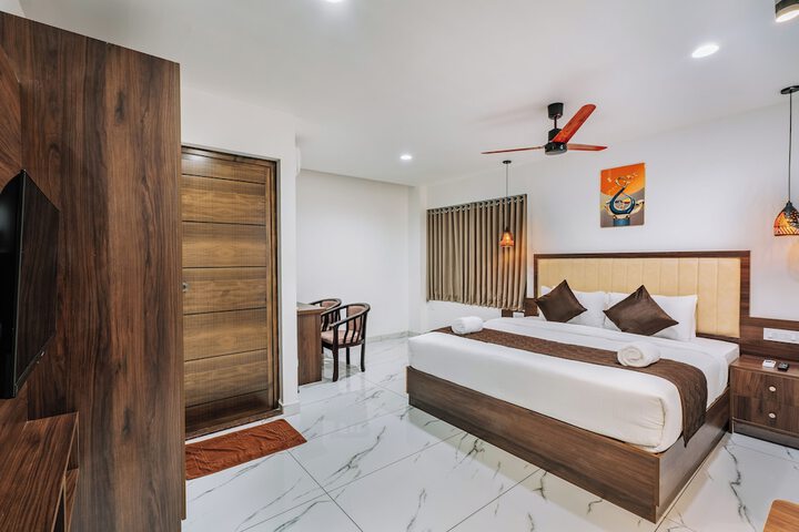 Room 10 of 41