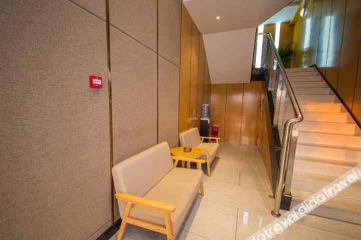 Hotel Interior 8 of 15