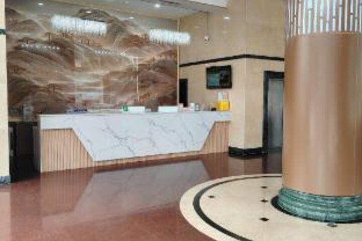 Xinhua Hotel (Xuefeng Square Branch)