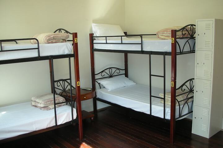 Room 3 of 26