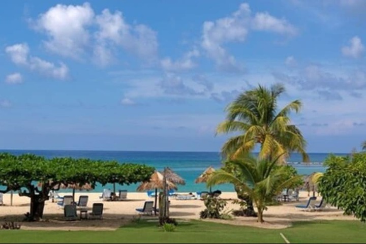 Hotel View 182 of 184